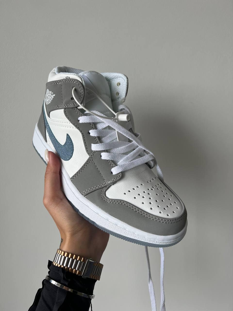 Nike Air Jordan 1 Retro Mid Aluminium
