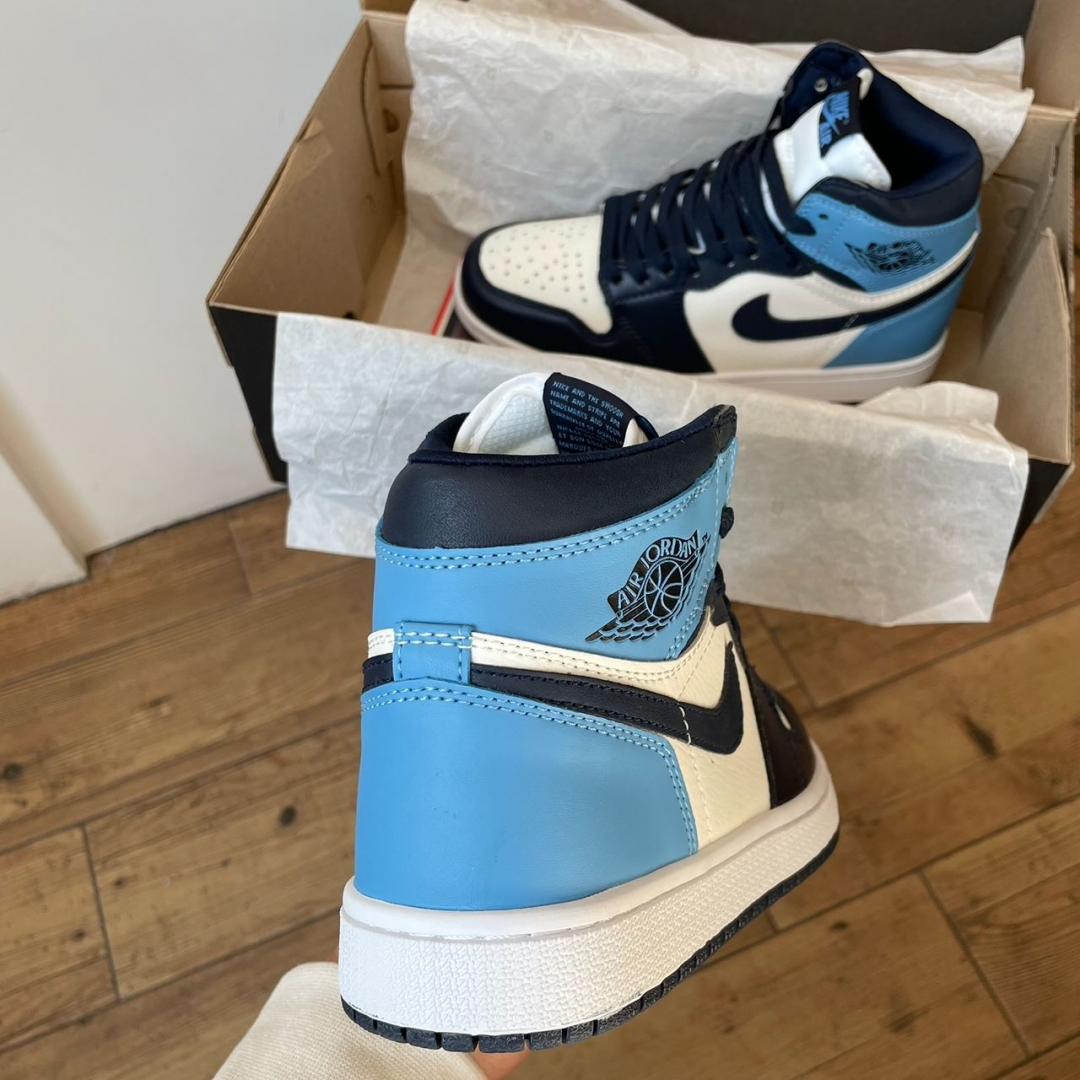 Nike Air Jordan 1 Retro High Patent Blue Toe v2
