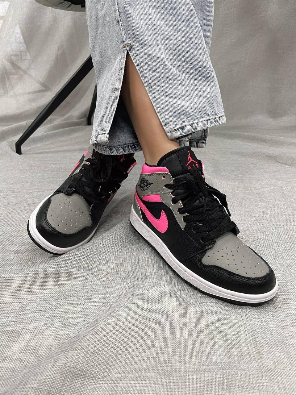 Nike Air Jordan 1 Retro High Black Grey Pink