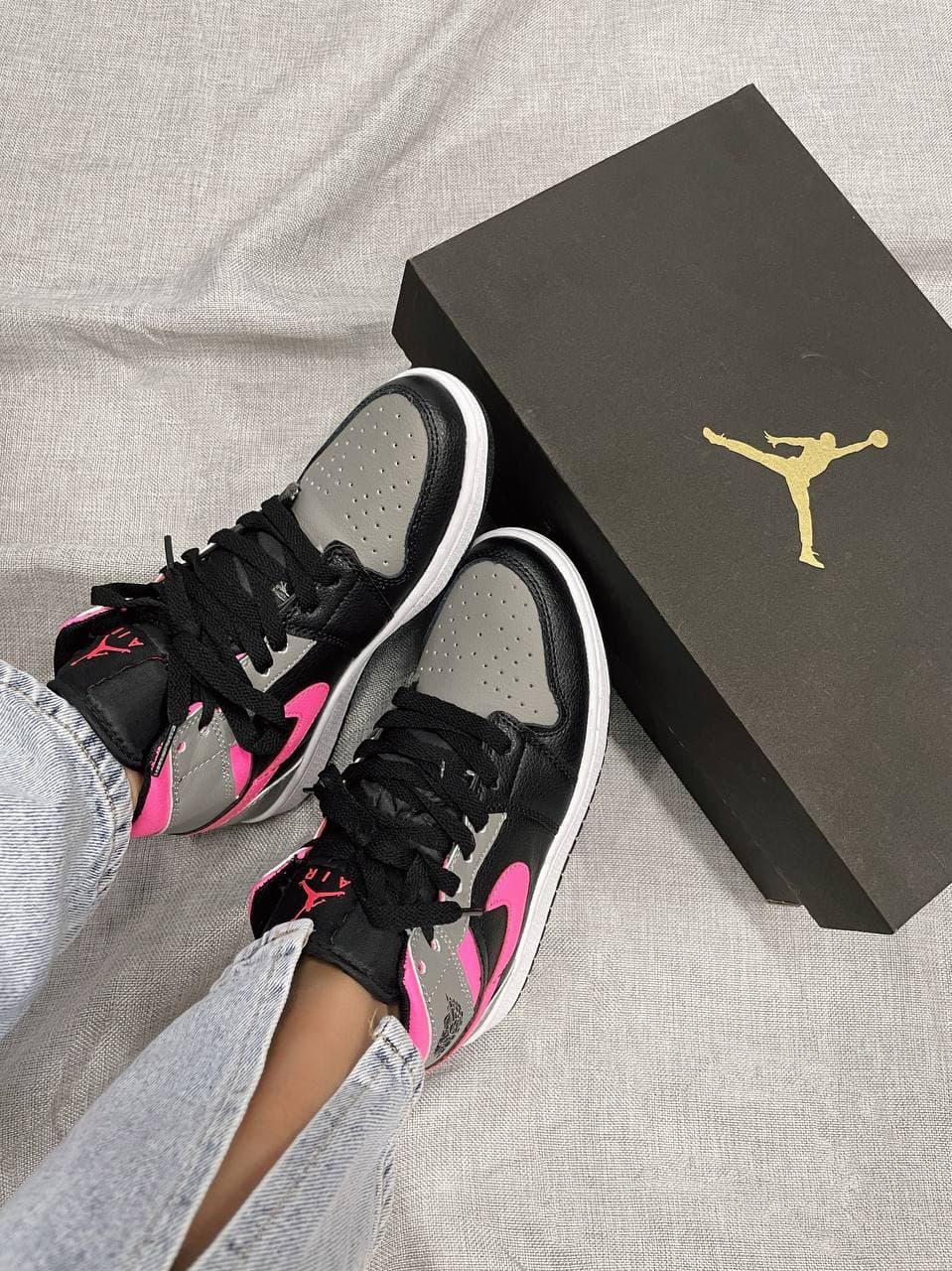 Nike Air Jordan 1 Retro High Black Grey Pink
