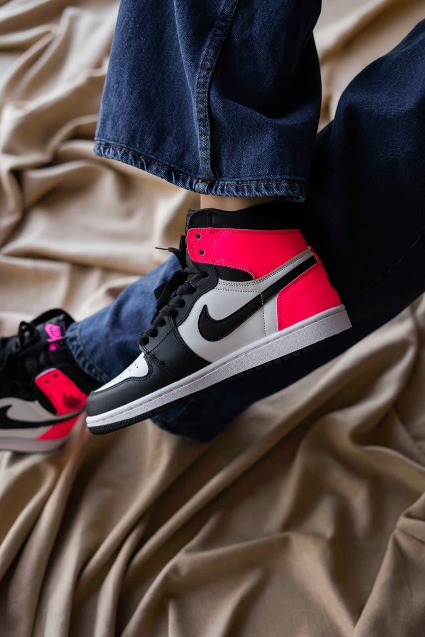 Nike Air Jordan 1 Retro High White Black Pink 2