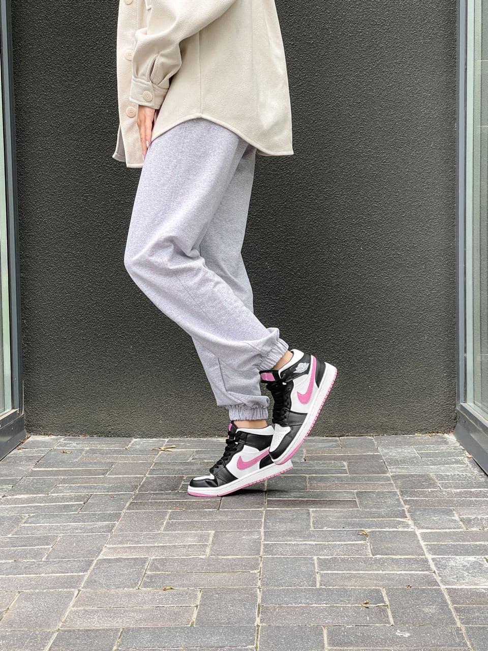 Nike Air Jordan 1 Retro Mid White Black Pink
