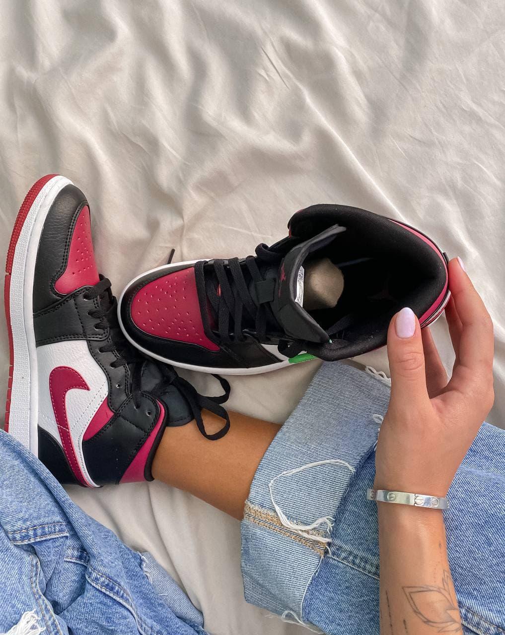 Nike Air Jordan 1 Retro Mid Maroon Black