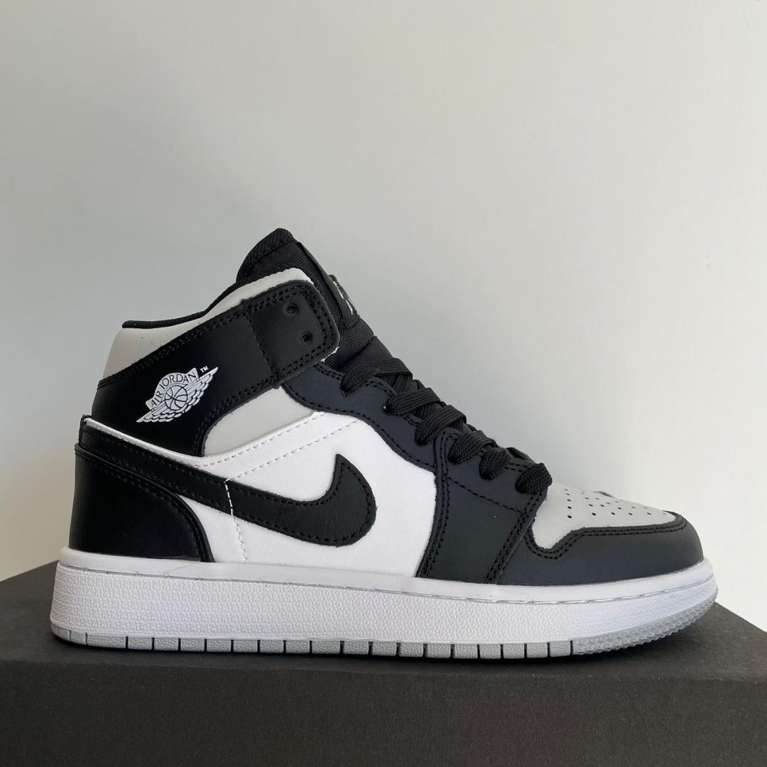 Nike Air Jordan 1 Retro Black White Grey