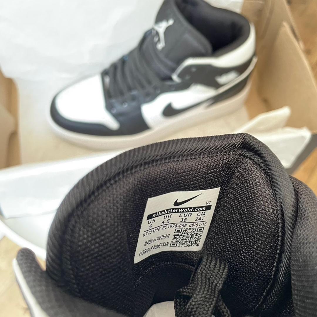 Nike Air Jordan 1 Retro Black White Grey