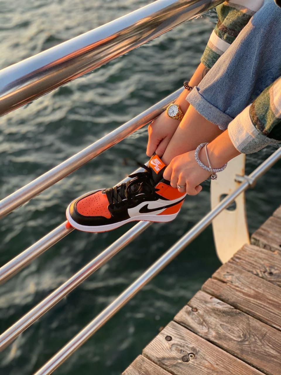 Nike Air Jordan 1 Retro High Black Orange White