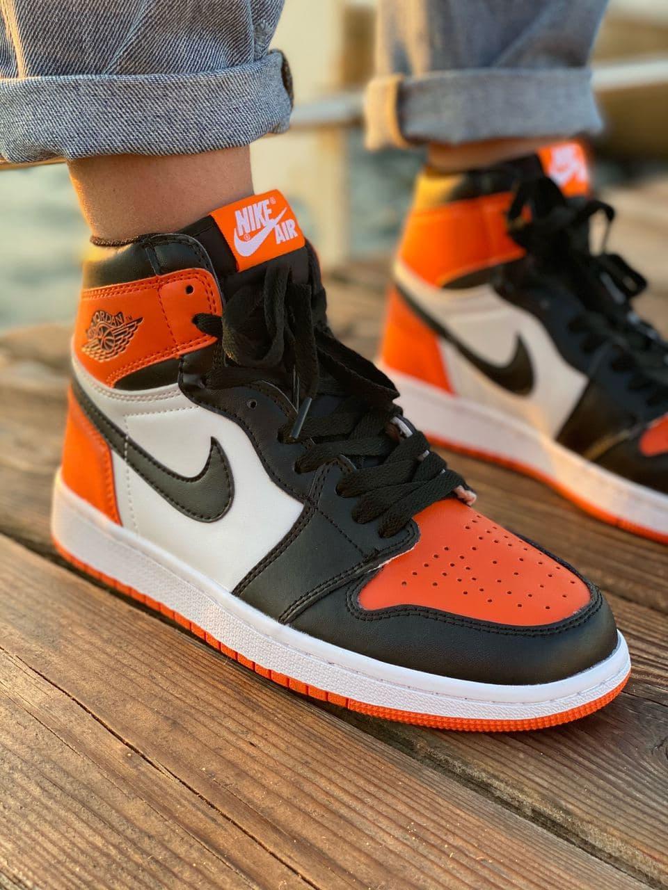 Nike Air Jordan 1 Retro High Black Orange White