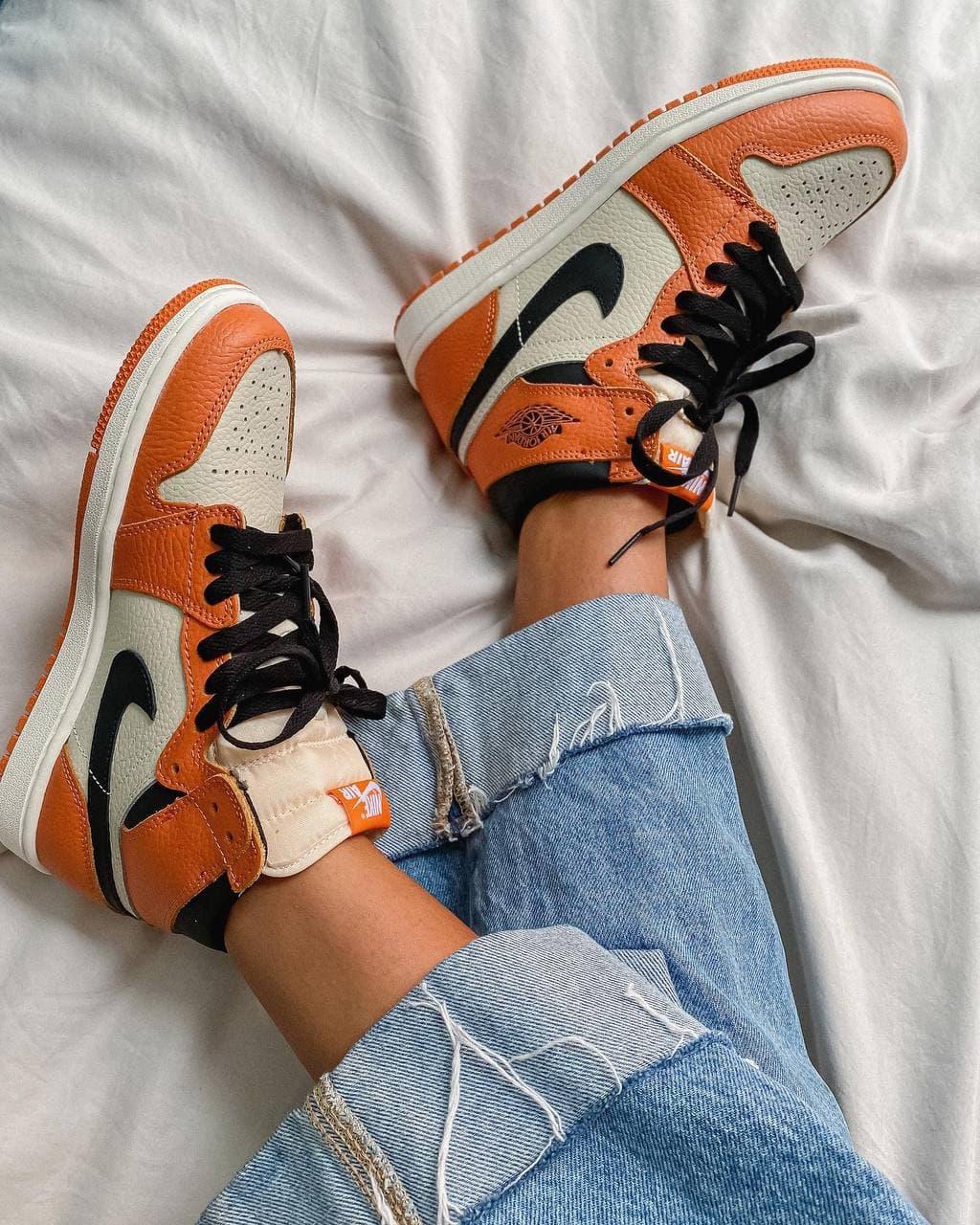 Nike Air Jordan 1 Retro High Orange White Black