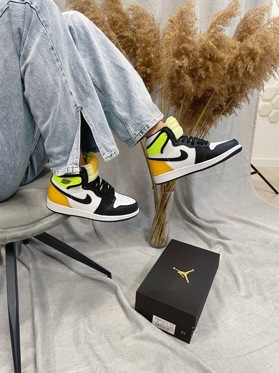 Nike Air Jordan 1 High OG Volt Gold