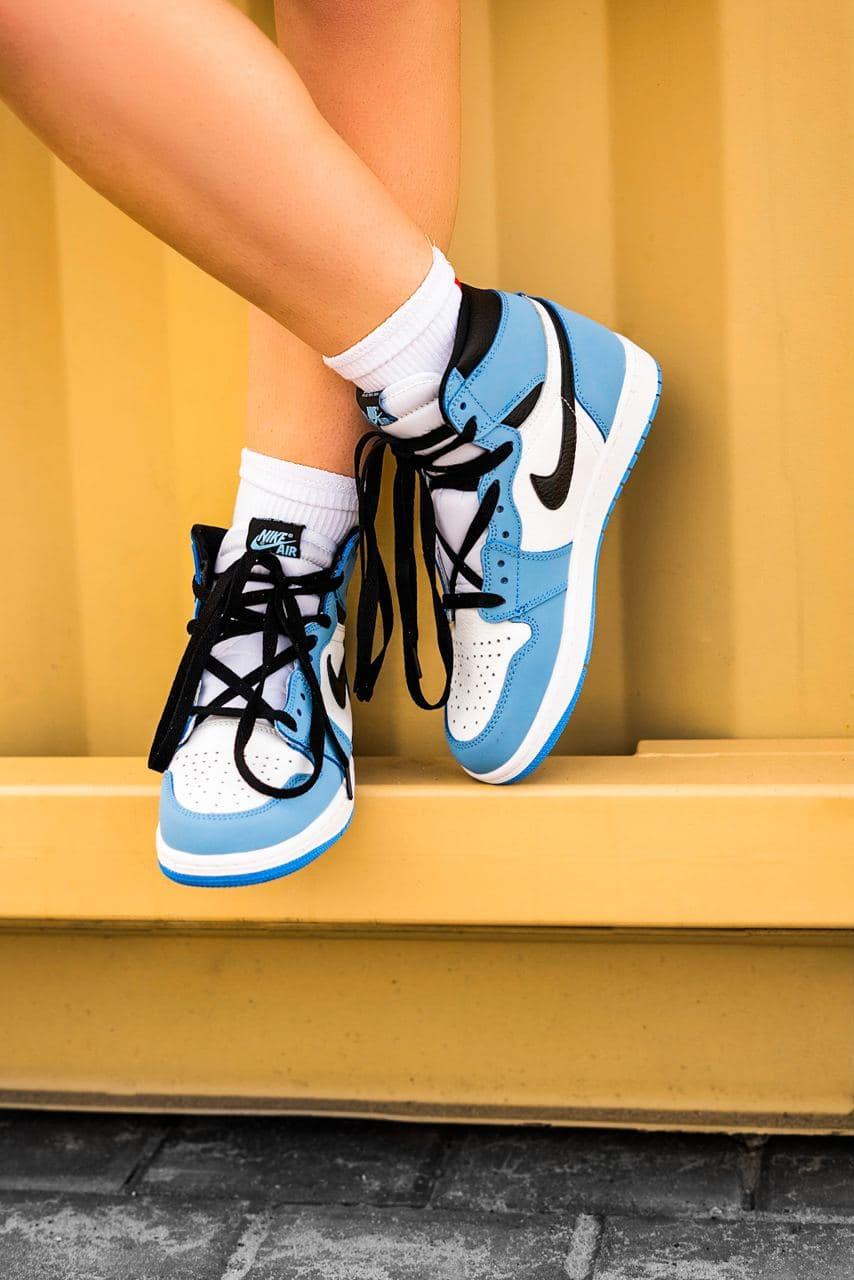 Nike Air Jordan 1 Retro High University Blue