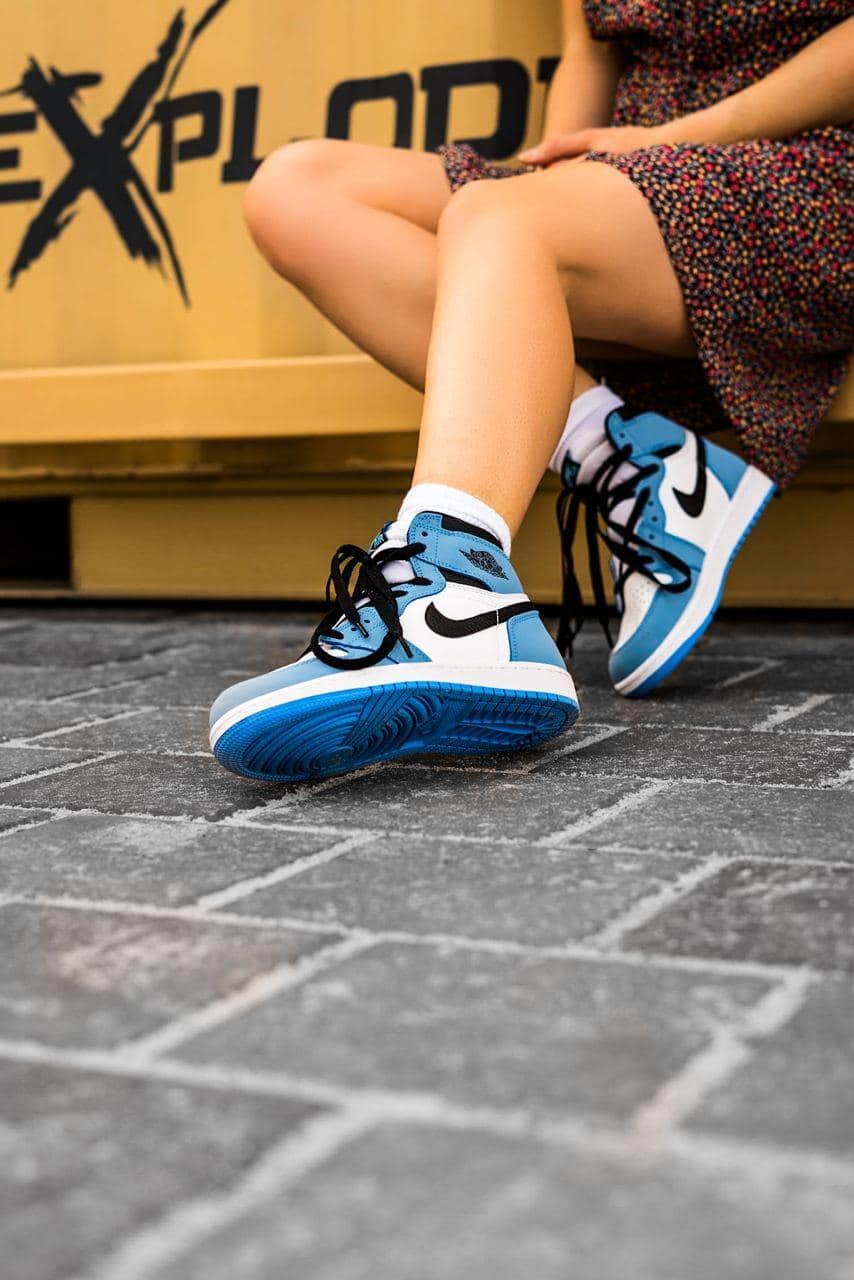Nike Air Jordan 1 Retro High University Blue