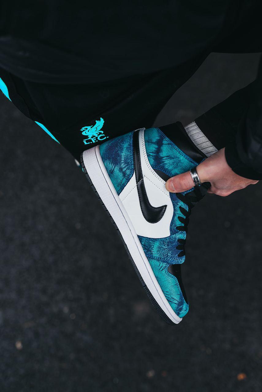 Nike Air Jordan 1 Retro High Tie-Dye