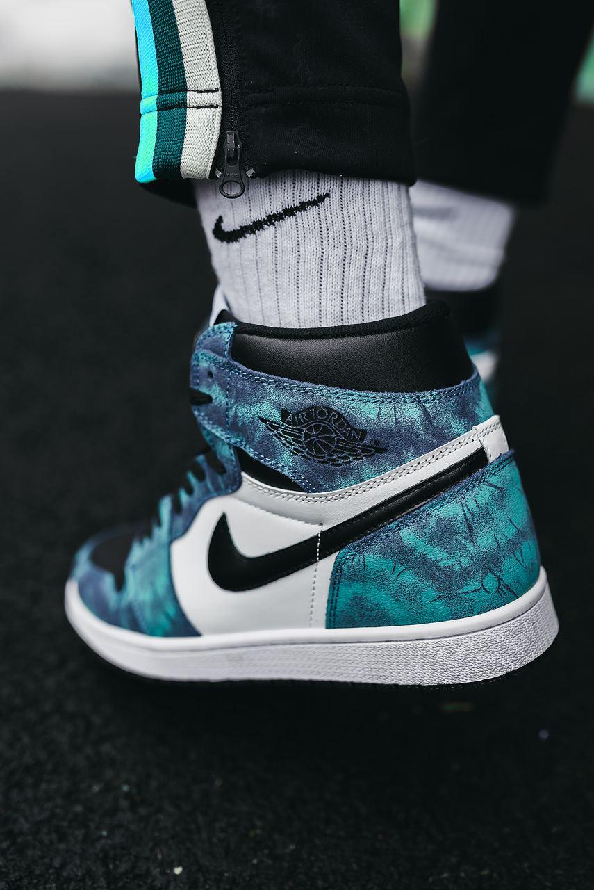 Nike Air Jordan 1 Retro High Tie-Dye