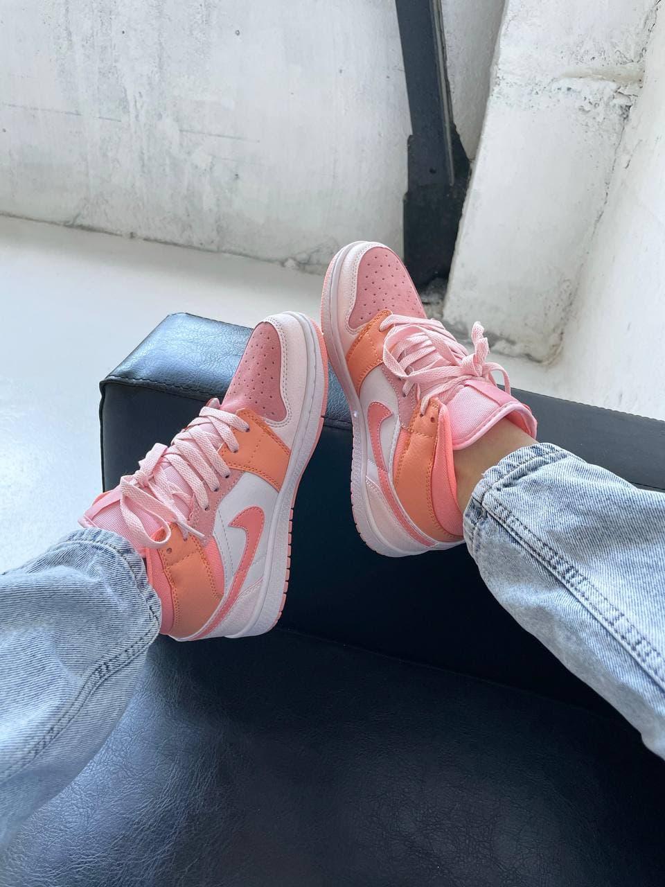 Nike Air Jordan 1 Retro Rose Orange