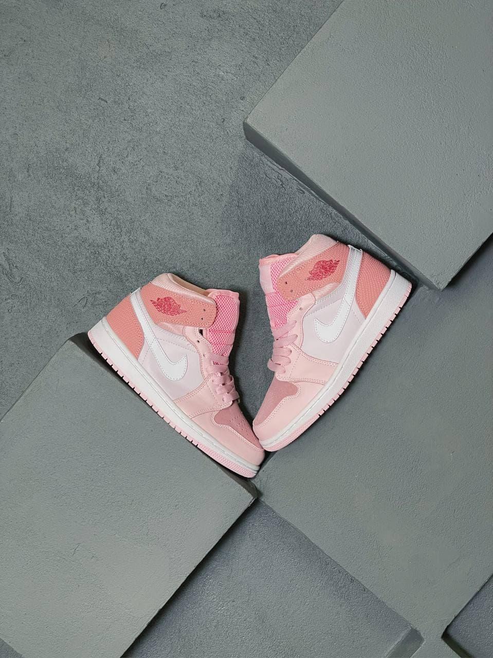 Nike Air Jordan 1 Retro High Pink