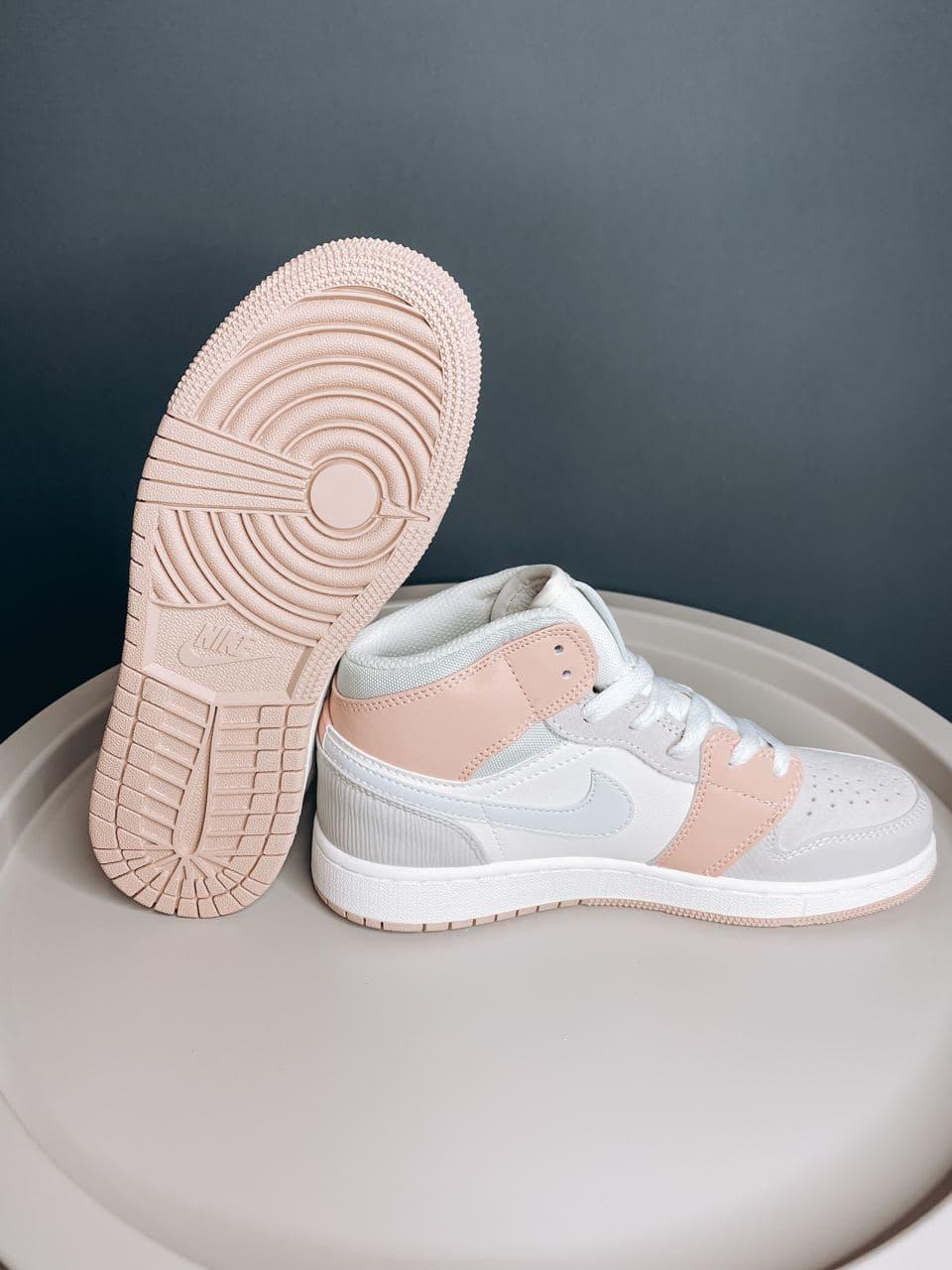 Nike Air Jordan 1 Retro High Pink Grey