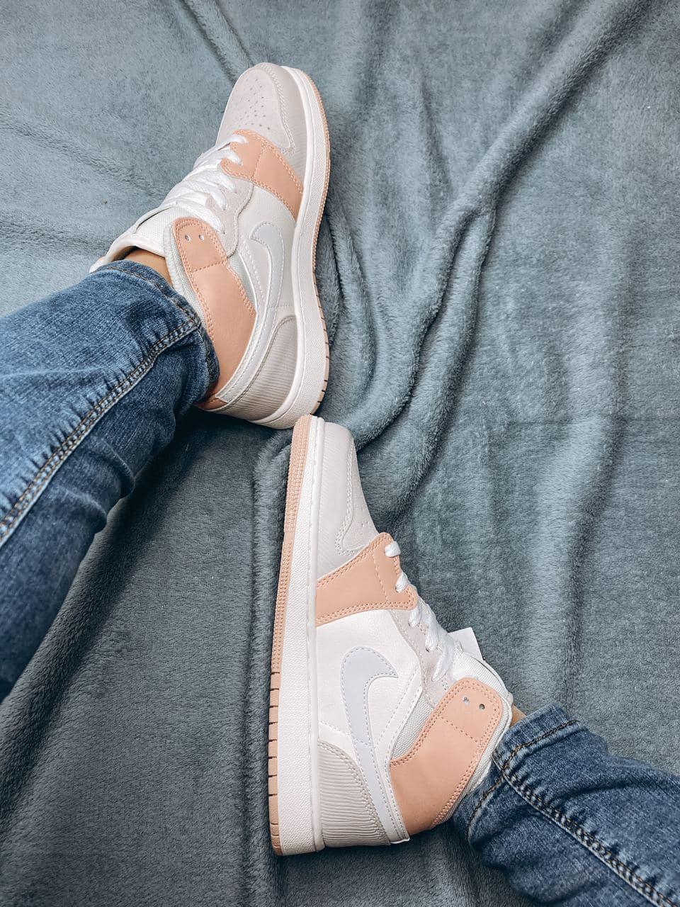 Nike Air Jordan 1 Retro High Pink Grey