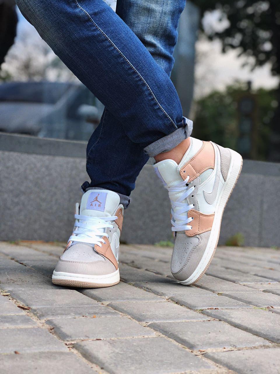 Nike Air Jordan 1 Retro High Brown Grey White