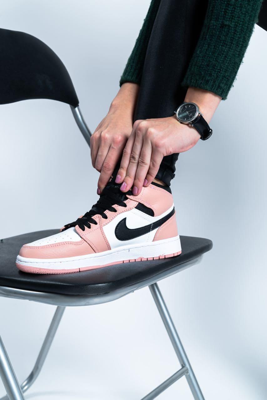 Nike Air Jordan 1 Retro Mid Pink Quartz
