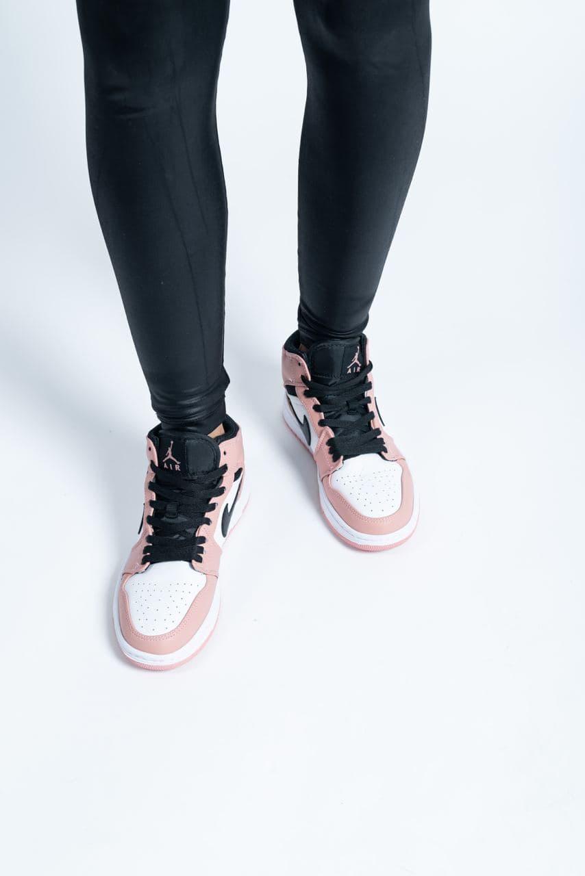 Nike Air Jordan 1 Retro Mid Pink Quartz