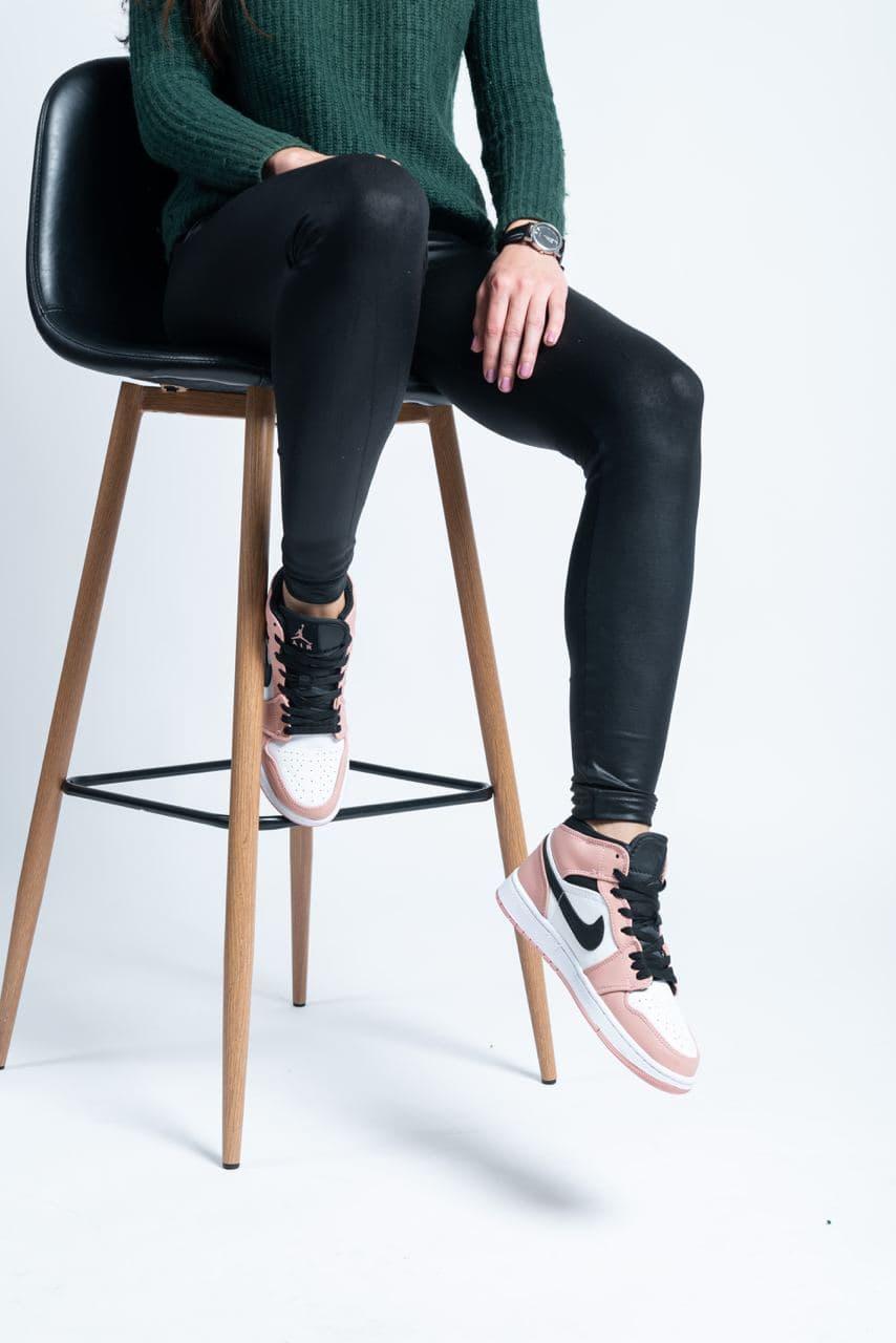 Nike Air Jordan 1 Retro Mid Pink Quartz