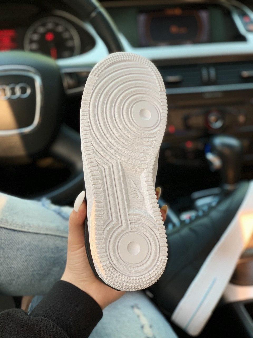 Nike Air Force 1 Black White 13
