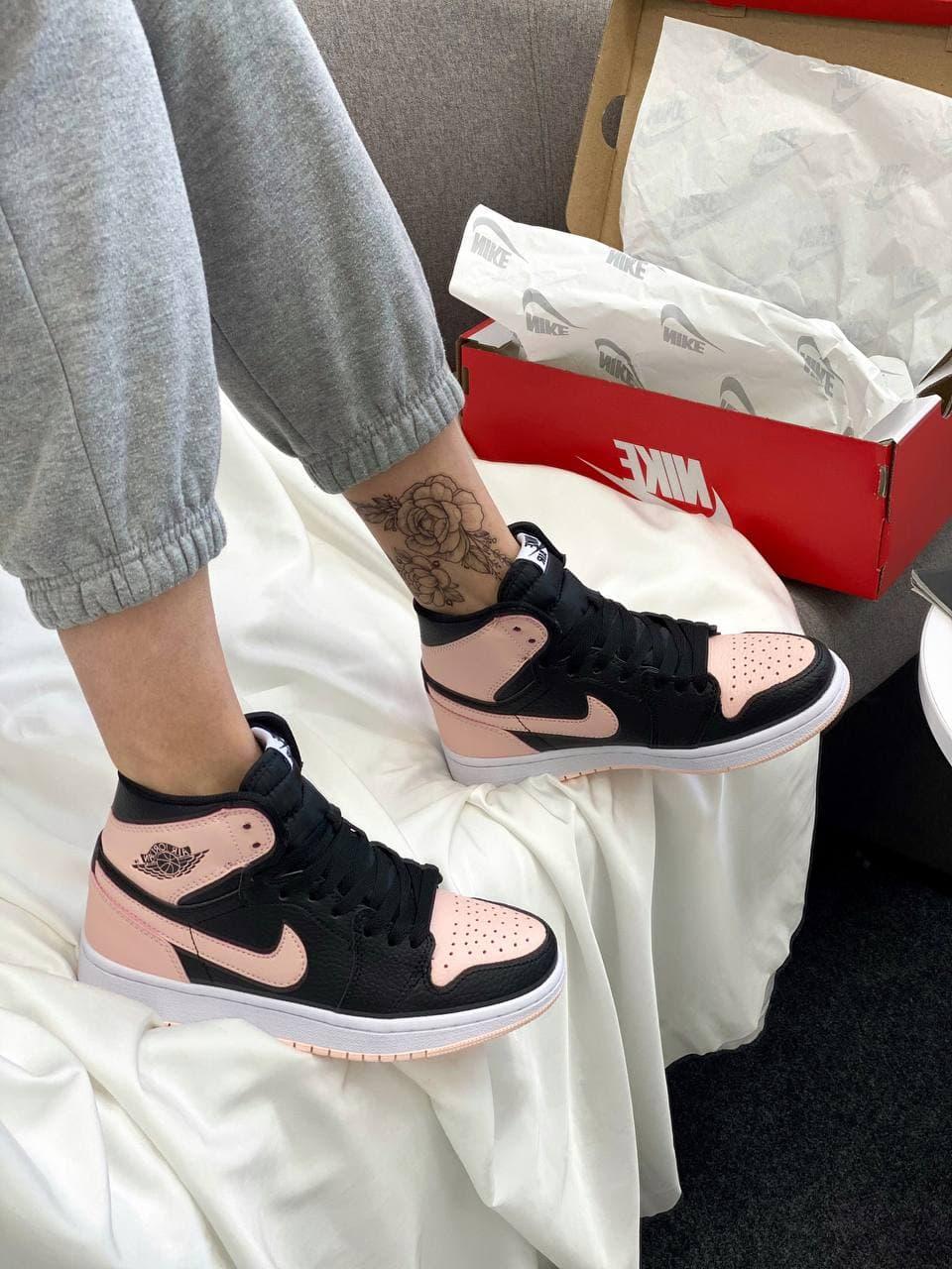 Nike Air Jordan 1 Retro Mid Patent Pink Toe