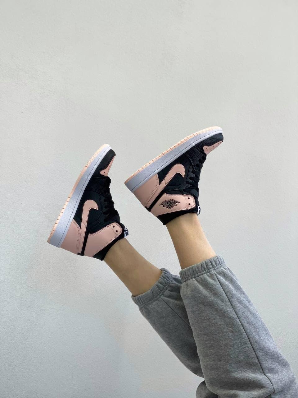 Nike Air Jordan 1 Retro Mid Patent Pink Toe