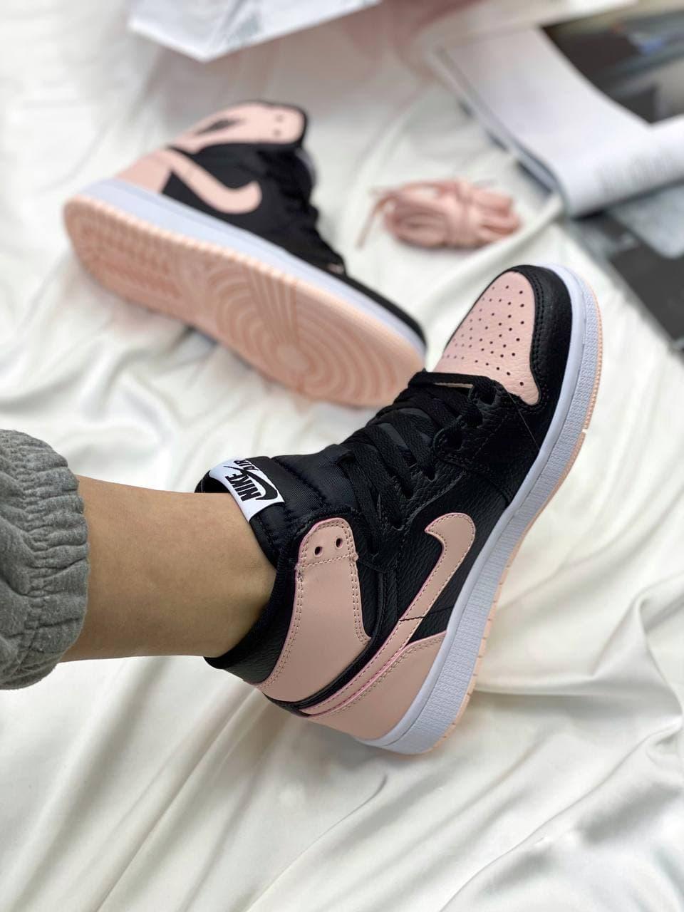 Nike Air Jordan 1 Retro Mid Patent Pink Toe