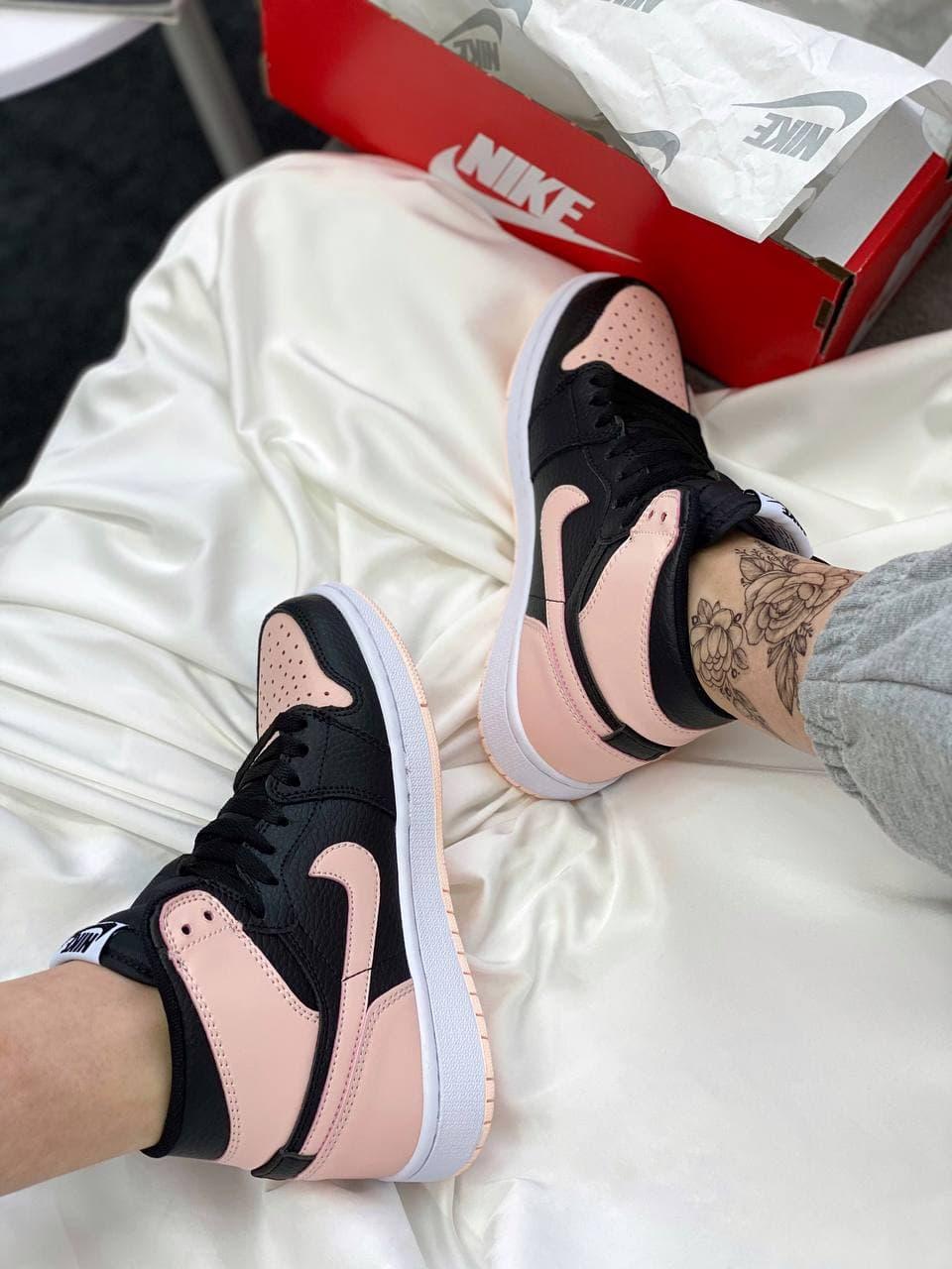 Nike Air Jordan 1 Retro Mid Patent Pink Toe