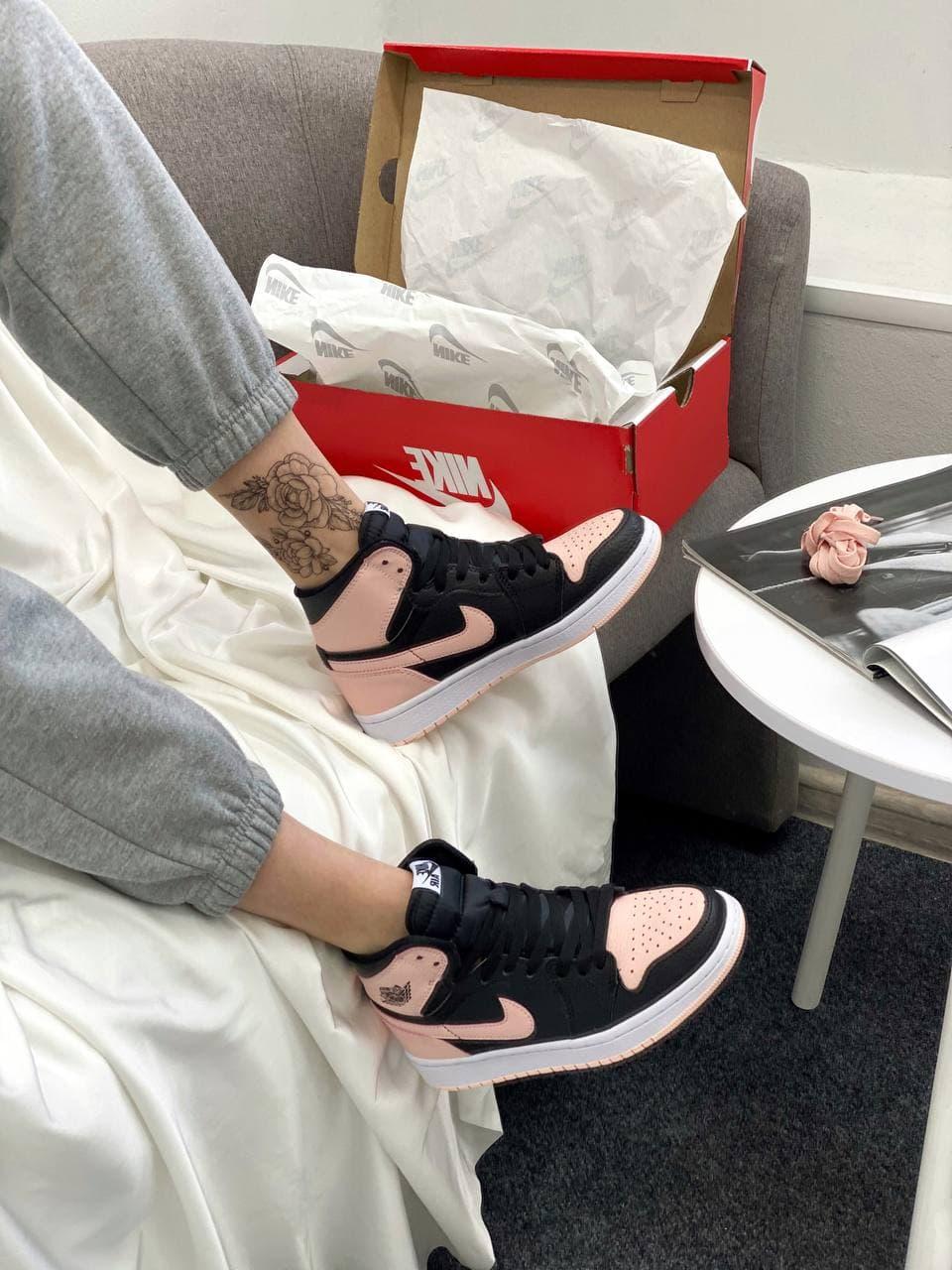 Nike Air Jordan 1 Retro Mid Patent Pink Toe