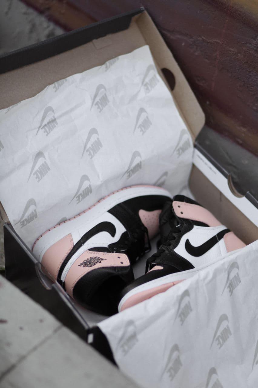 Nike Air Jordan 1 Retro High Patent Pink Toe 2