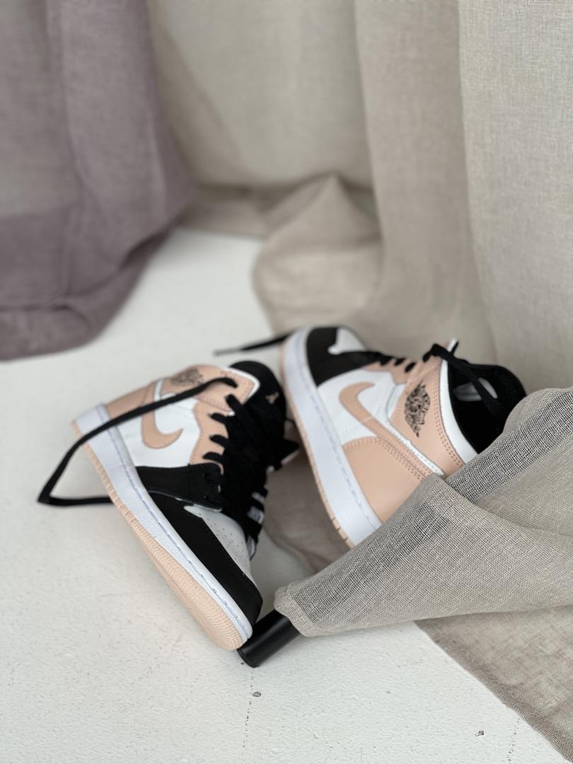 Nike Air Jordan 1 Retro High Patent Pink Toe 3