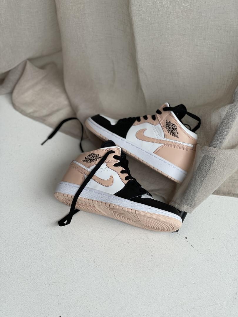 Nike Air Jordan 1 Retro High Patent Pink Toe 3