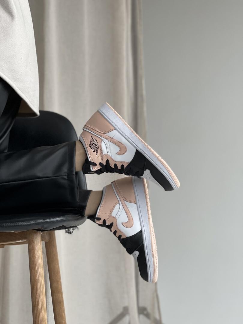 Nike Air Jordan 1 Retro High Patent Pink Toe 3