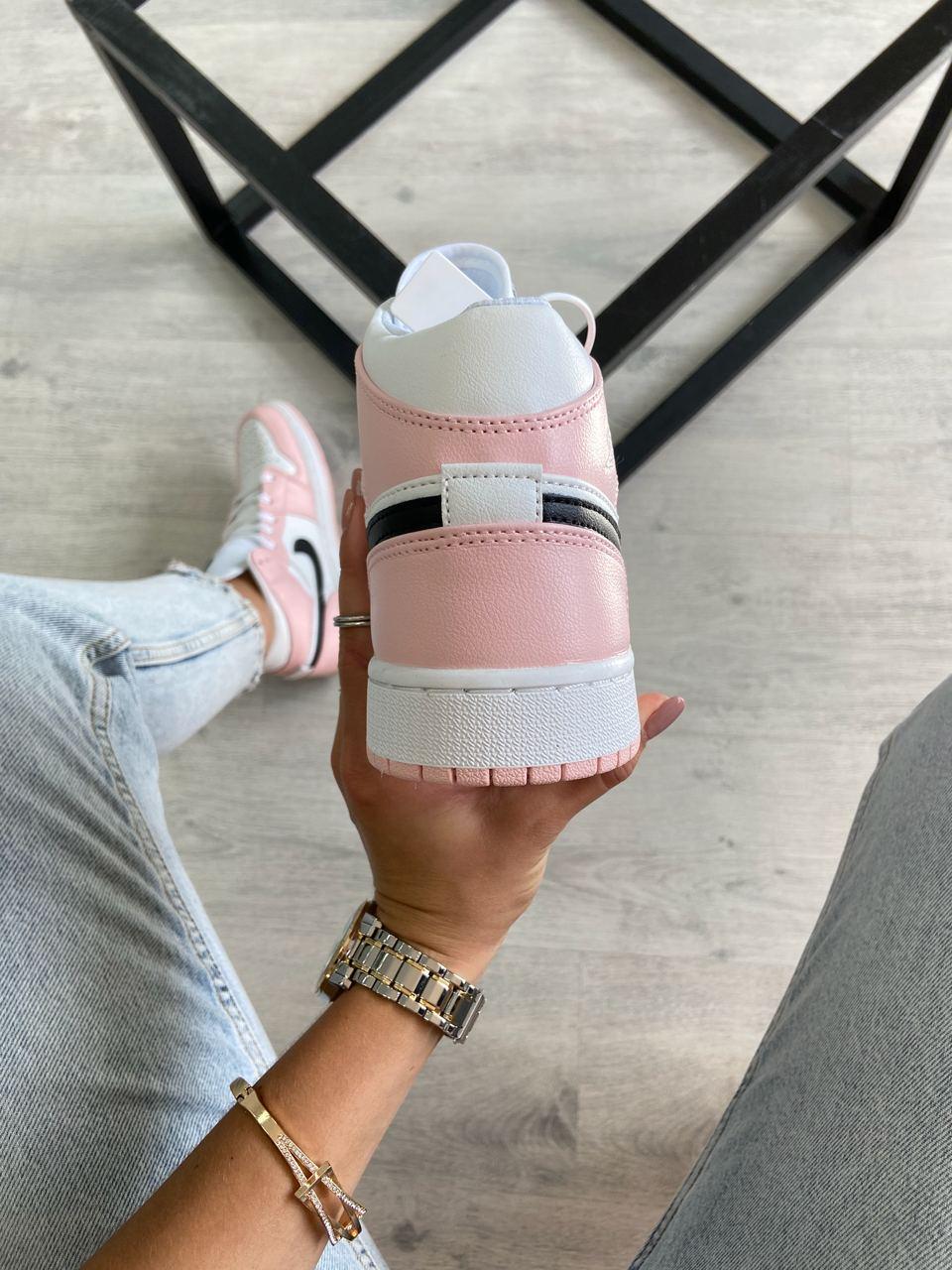Nike Air Jordan 1 Retro Mid Barely Rose