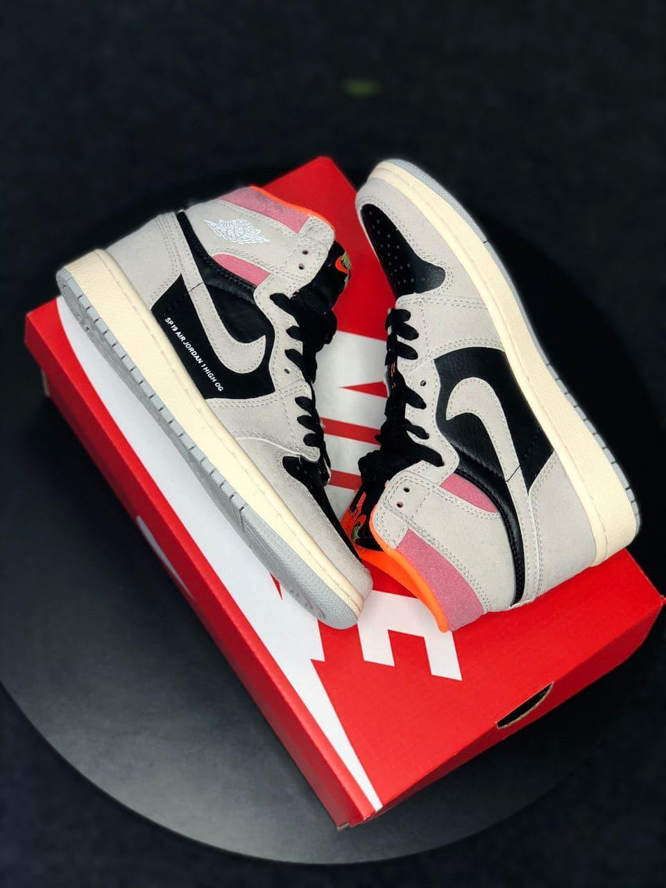 Nike Air Jordan 1 Retro High Grey Red Black