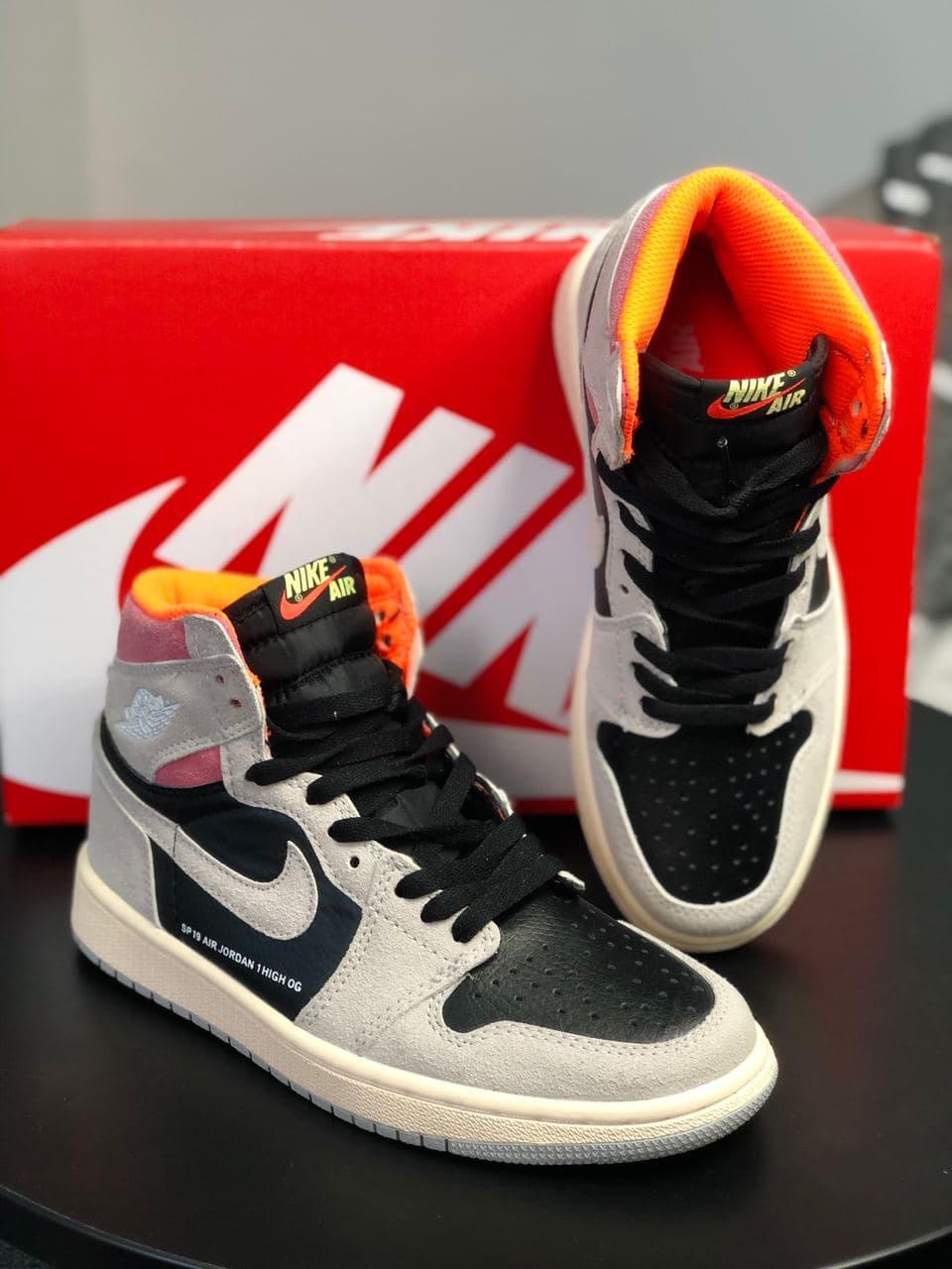 Nike Air Jordan 1 Retro High Grey Red Black