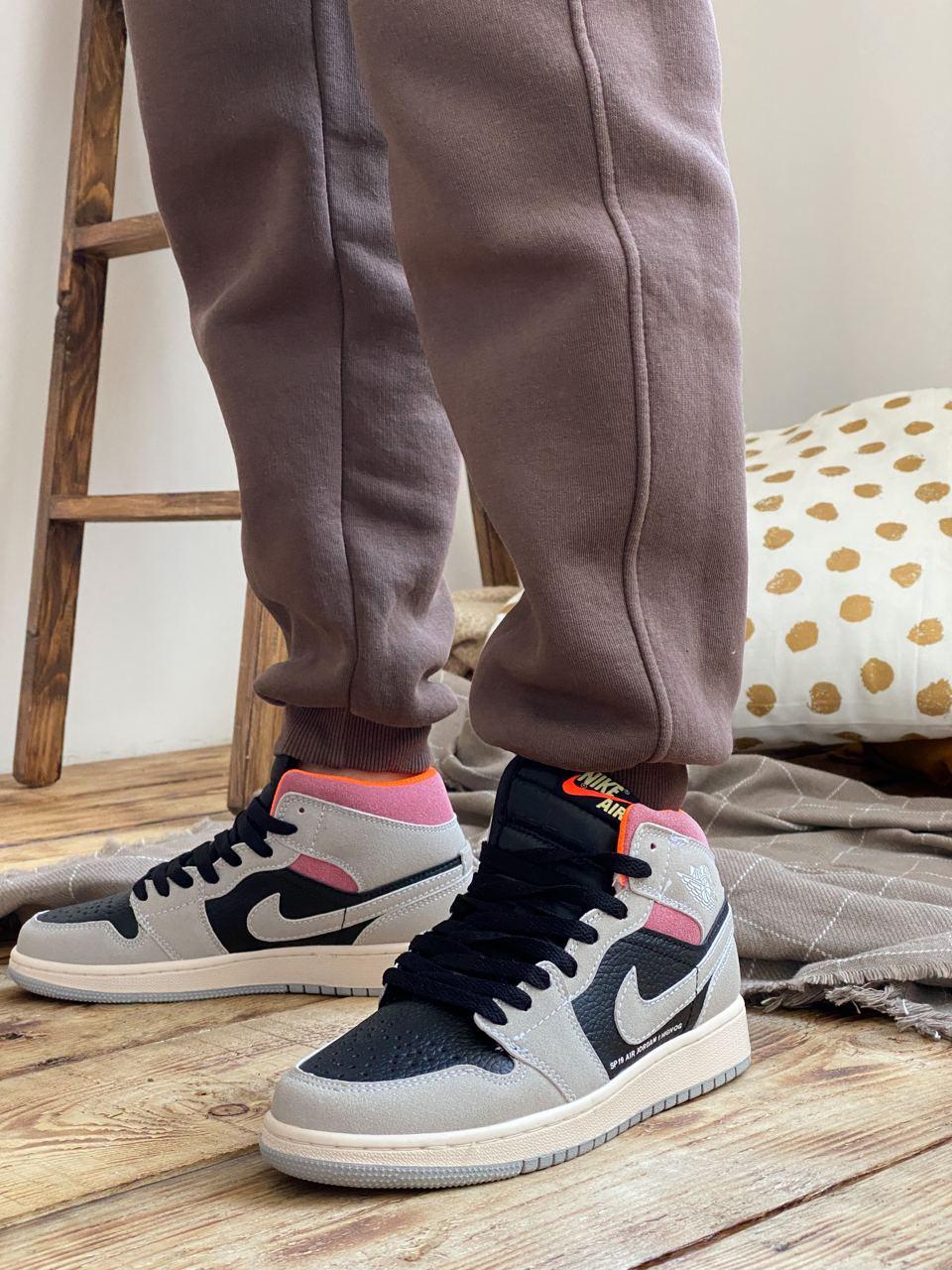Nike Air Jordan 1 Retro Grey Crimson