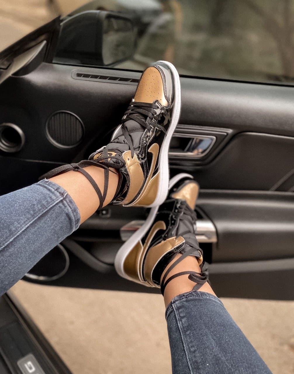 Nike Air Jordan 1 Retro High Patent Gold Toe