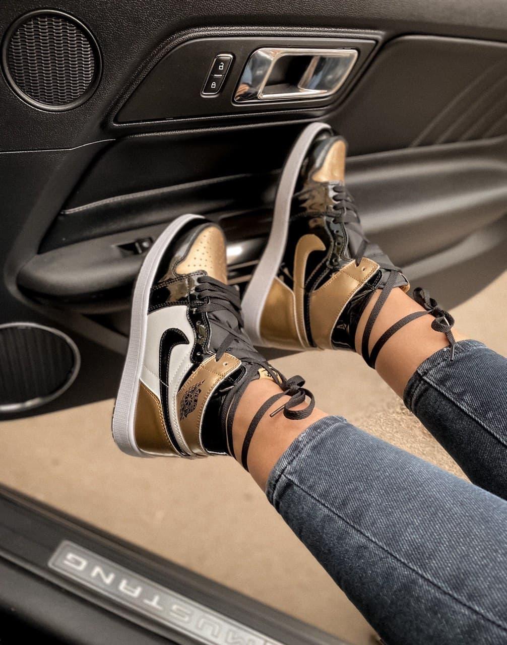 Nike Air Jordan 1 Retro High Patent Gold Toe