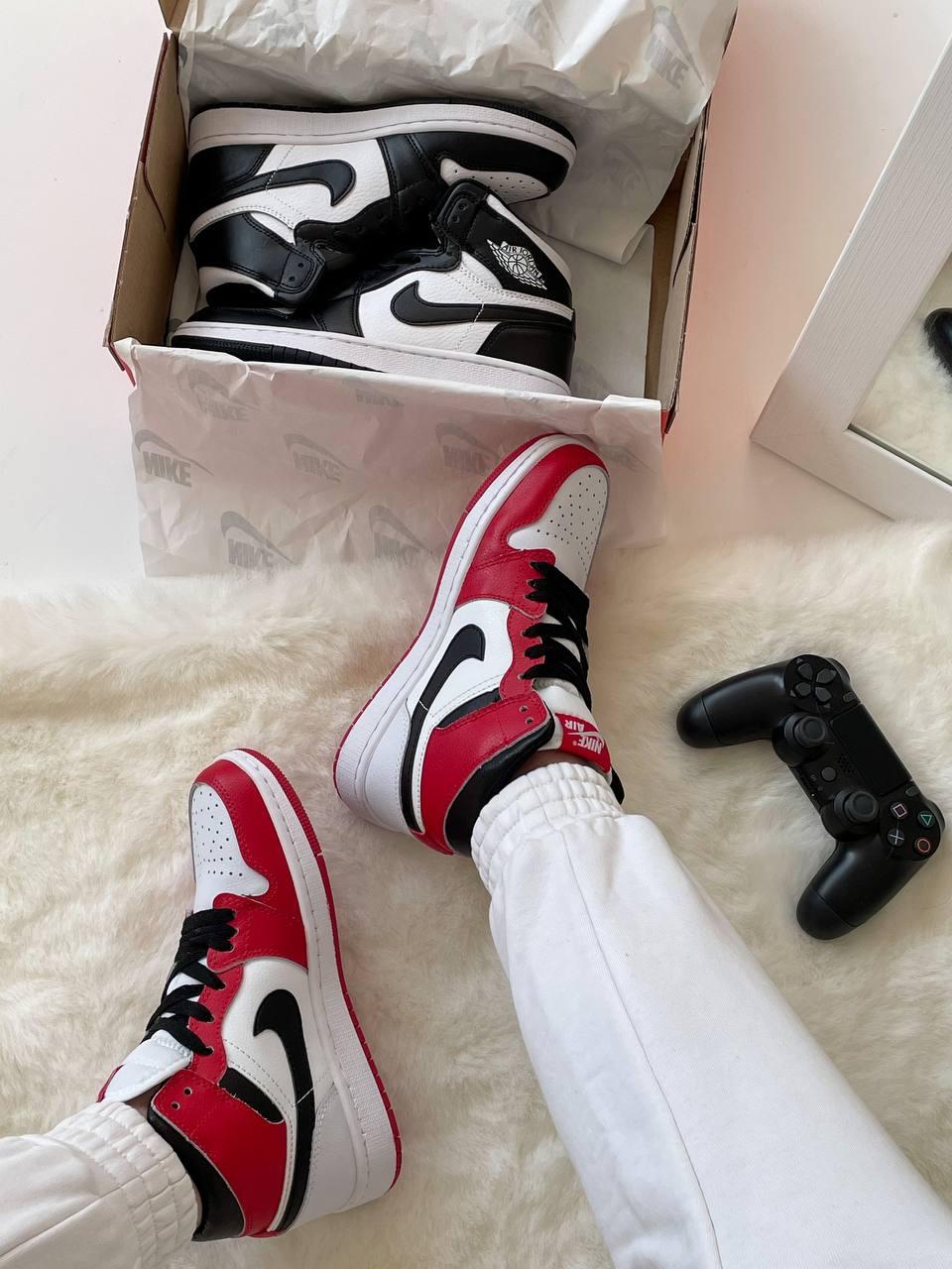 Nike Air Jordan 1 Retro Mid White Red Black