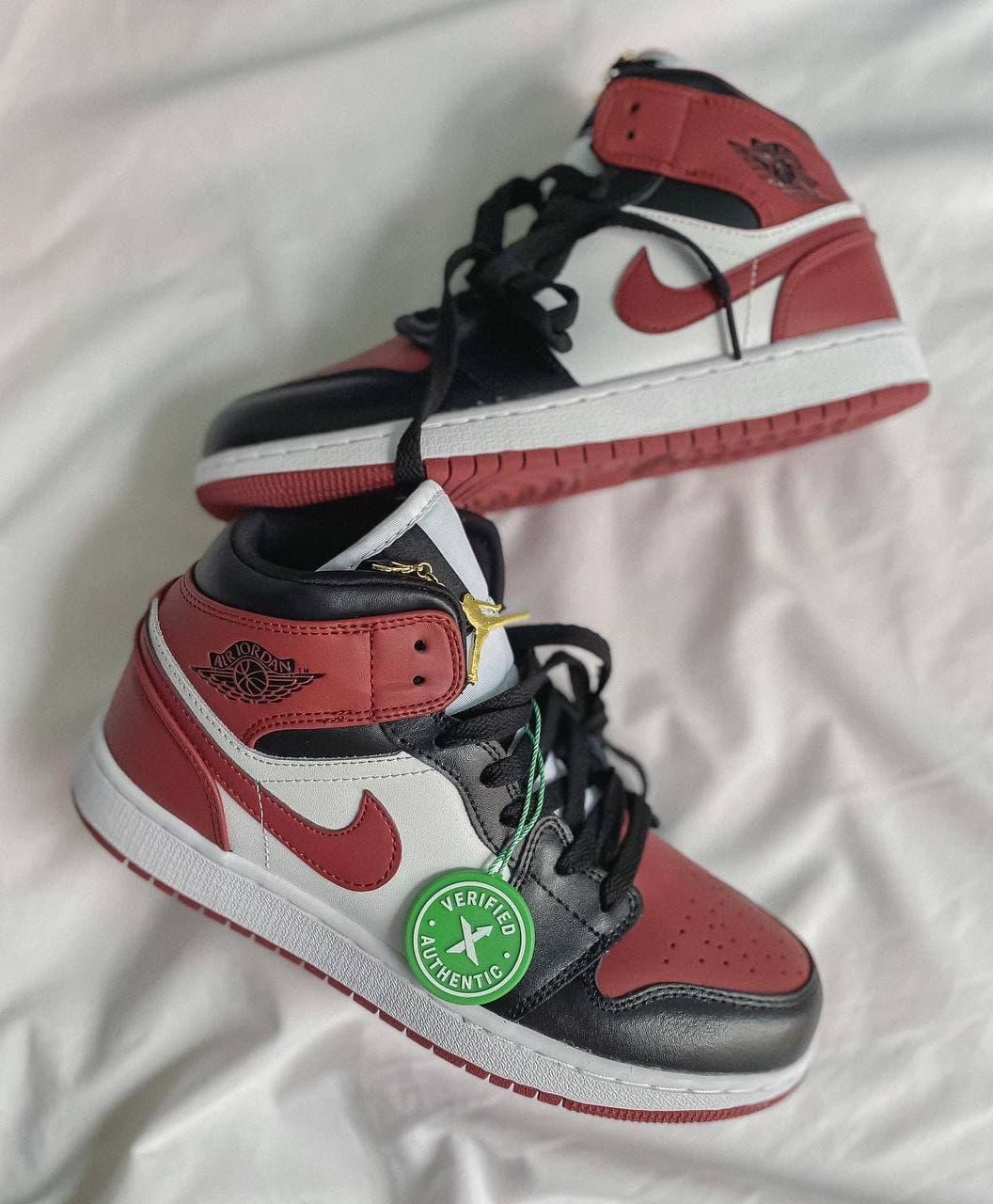 Nike Air Jordan 1 Retro Mid SE Black Dark Beetroot