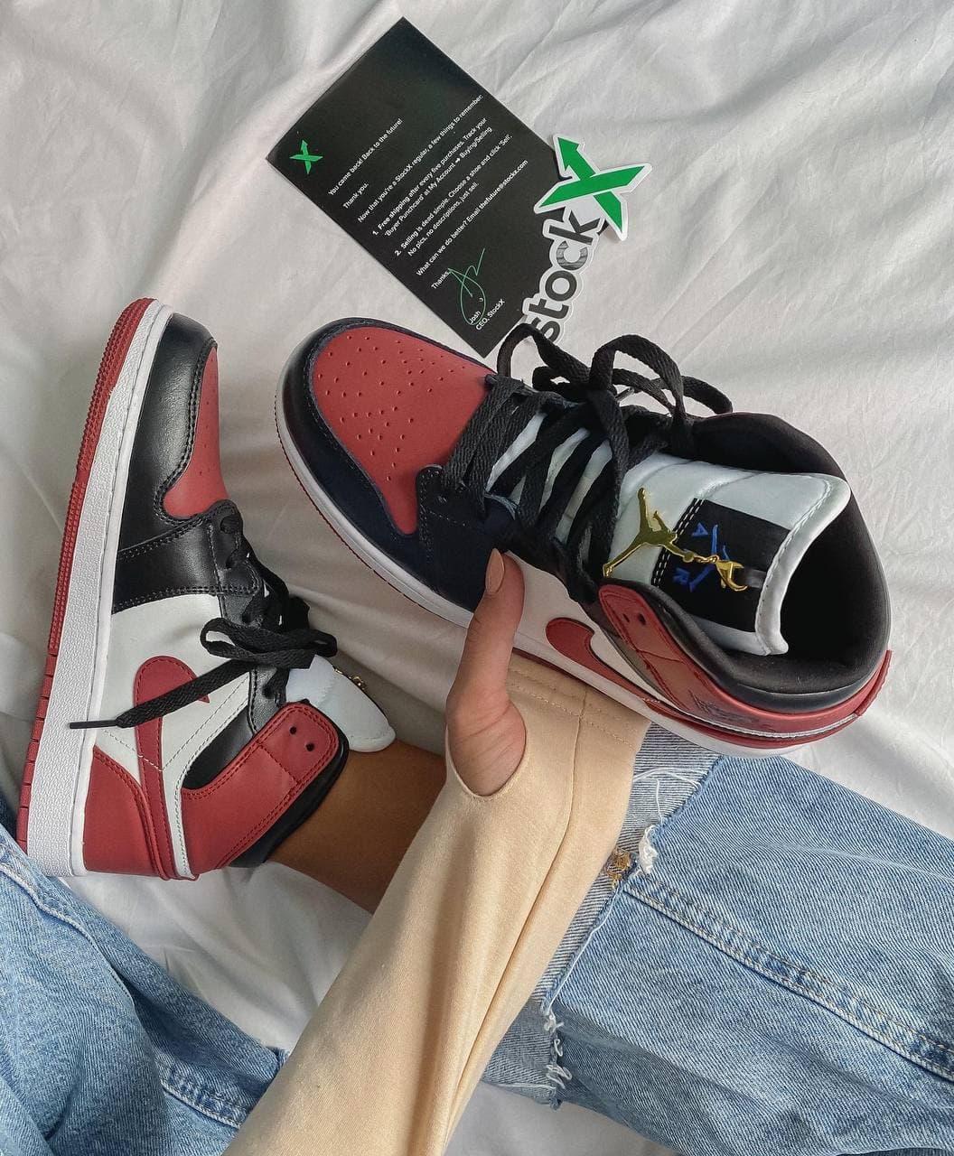 Nike Air Jordan 1 Retro Mid SE Black Dark Beetroot
