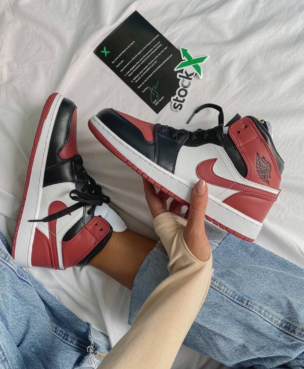 Nike Air Jordan 1 Retro Mid SE Black Dark Beetroot