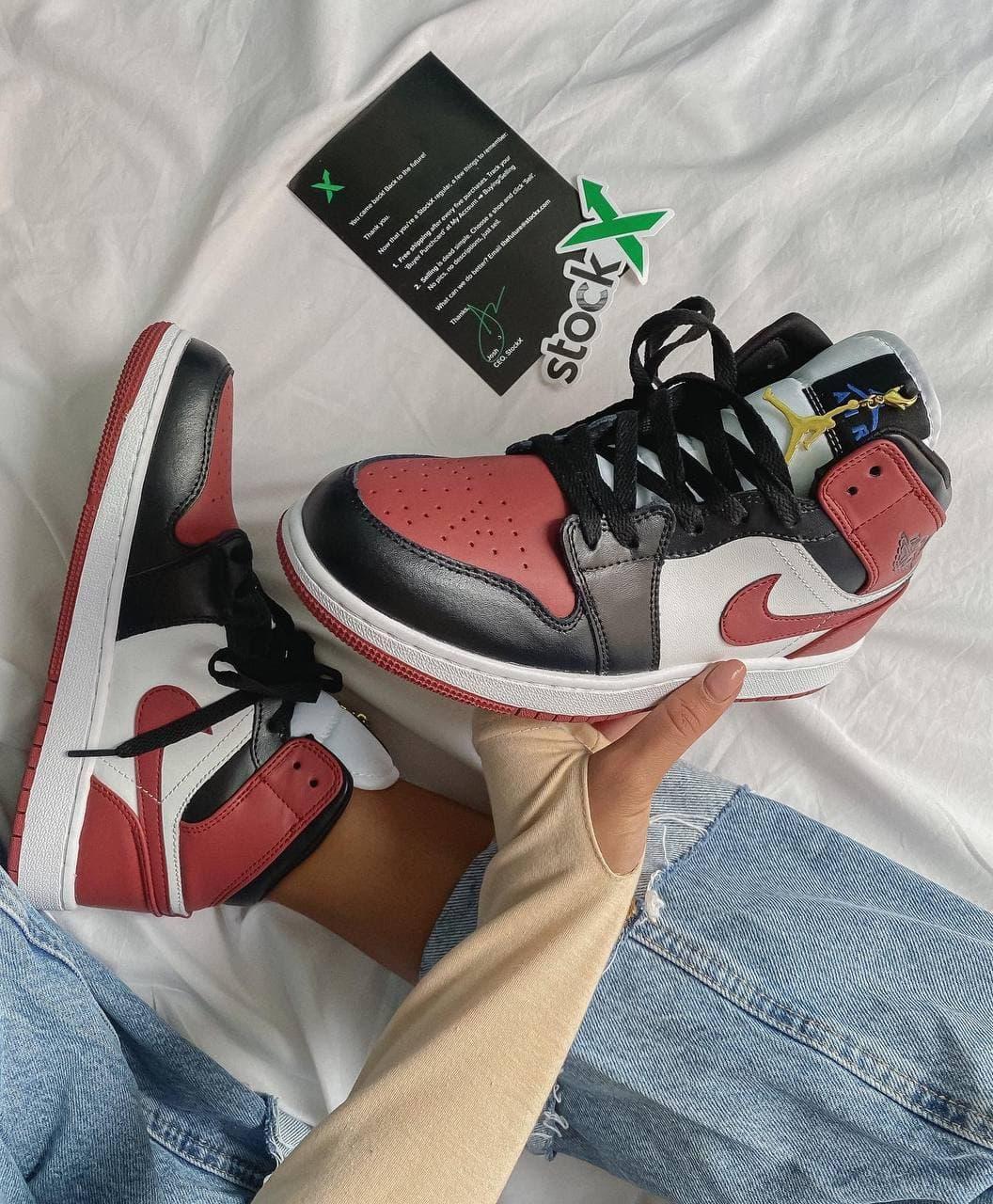 Nike Air Jordan 1 Retro Mid SE Black Dark Beetroot