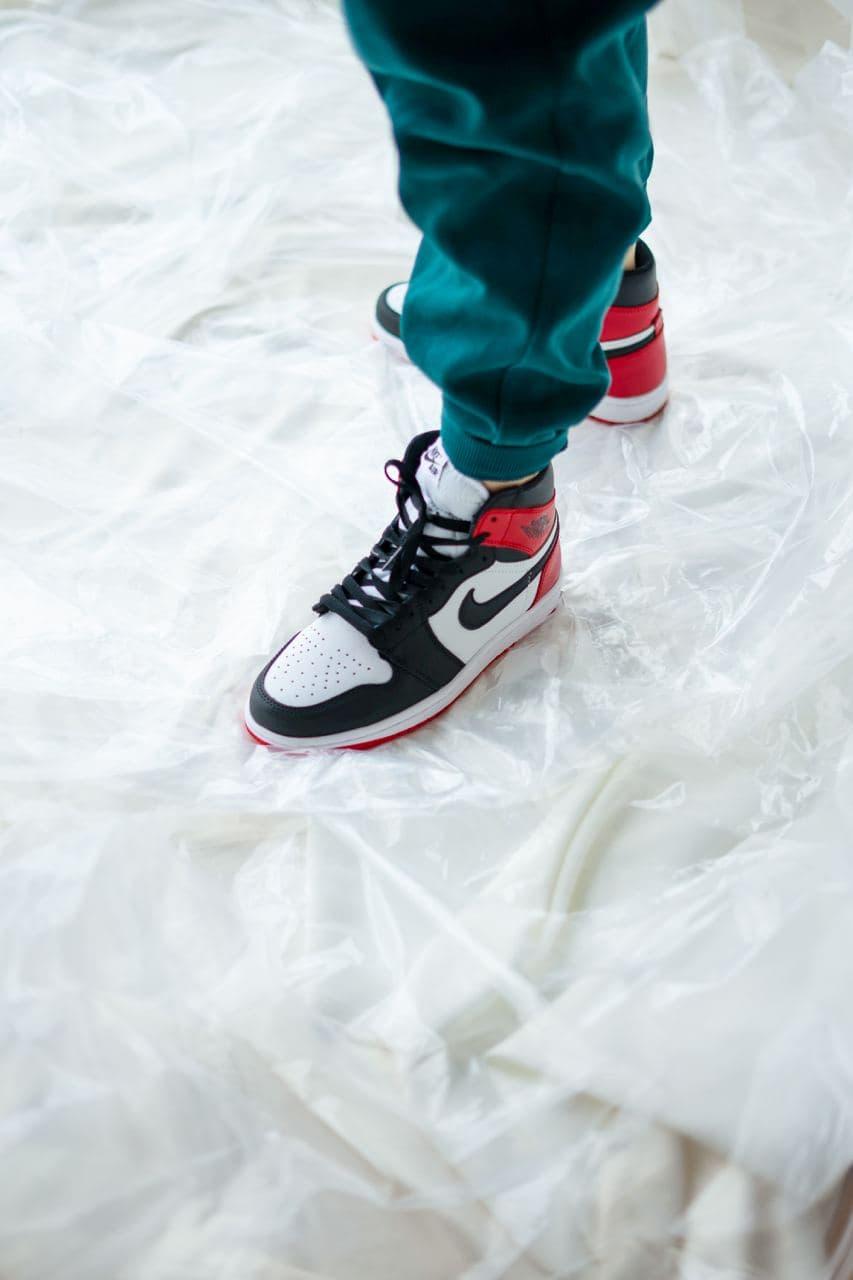 Nike Air Jordan 1 Retro High Black Red White