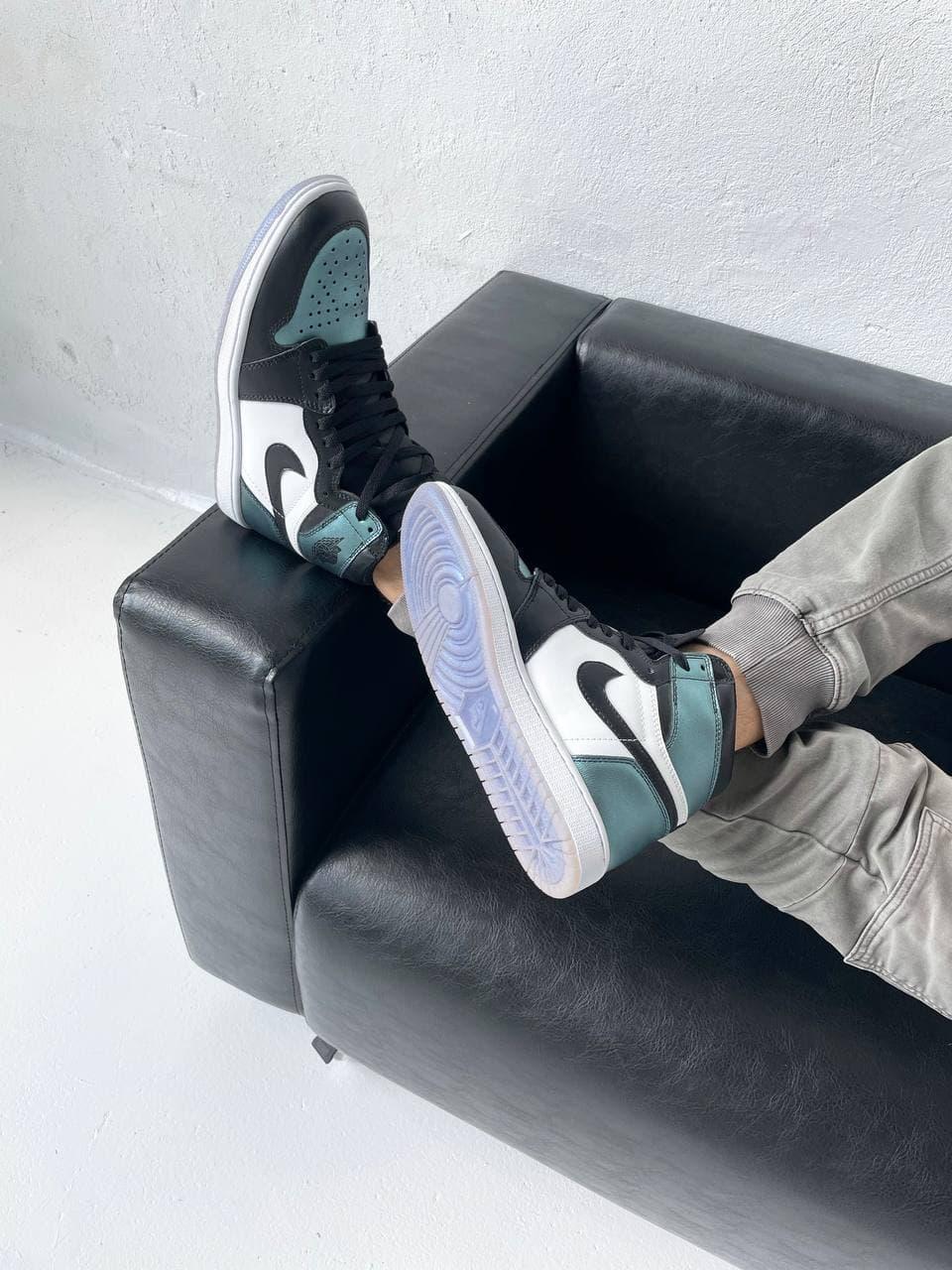 Nike Air Jordan 1 Retro High Patent Chameleon