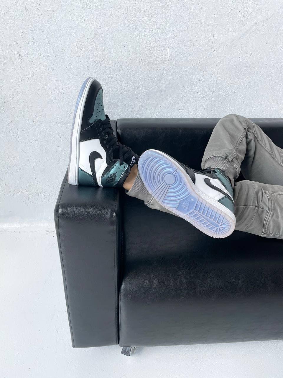 Nike Air Jordan 1 Retro High Patent Chameleon