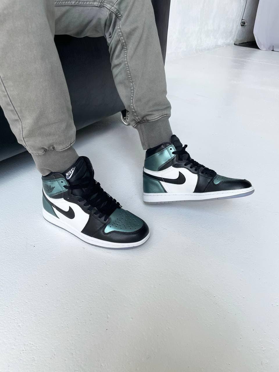 Nike Air Jordan 1 Retro High Patent Chameleon